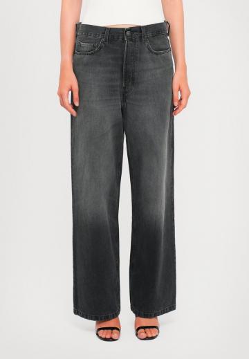 Свободные джинсы