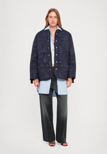 Свободные джинсы