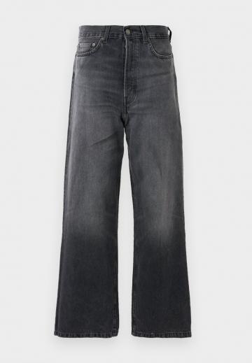 Свободные джинсы