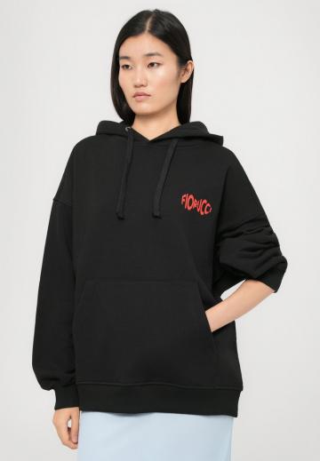 Пуловер с капюшоном