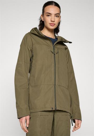 Спортивная куртка