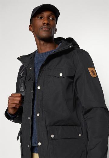 Спортивная куртка