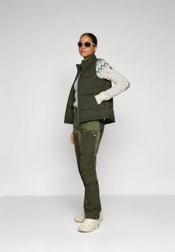 Пуховой жилет