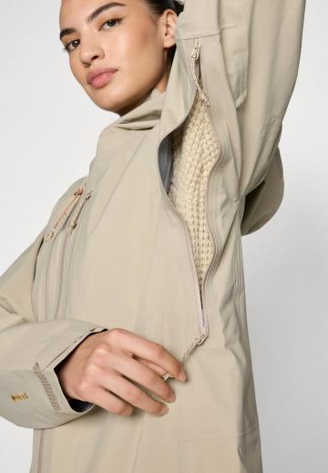 Спортивная куртка