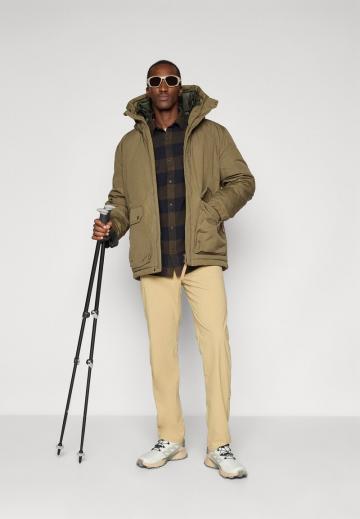 Зимняя куртка