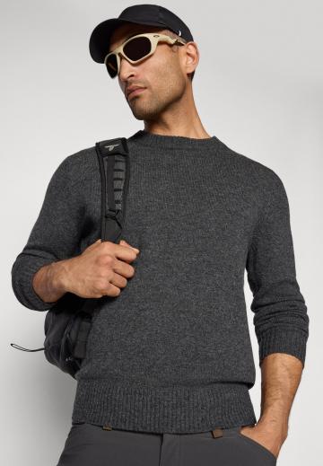 Спортивная кофта