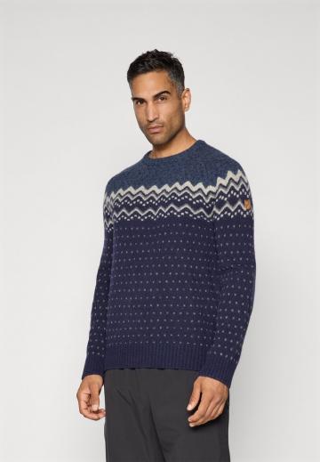 Спортивная кофта