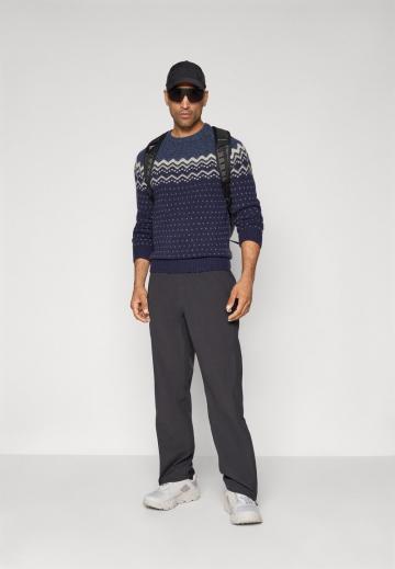 Спортивная кофта