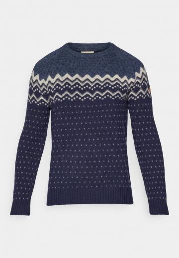 Спортивная кофта