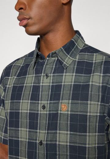 Рубашка с коротким рукавом