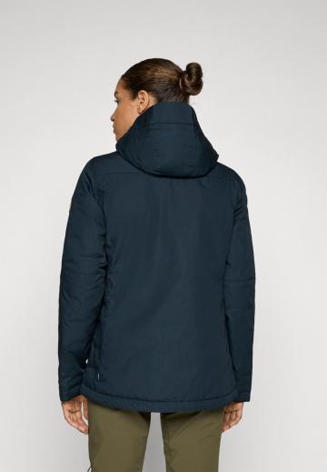 Спортивная куртка