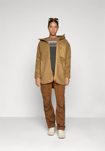 Спортивная куртка