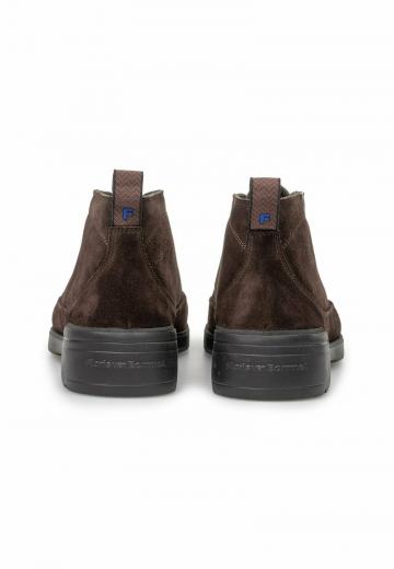 Ботинки на шнуровке