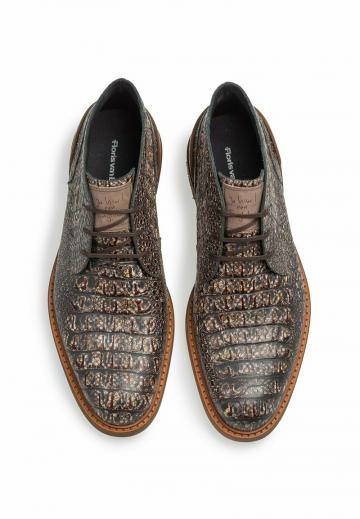 Ботинки на шнуровке