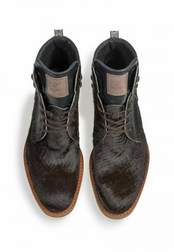 Ботинки на шнуровке