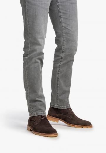 Ботинки на шнуровке