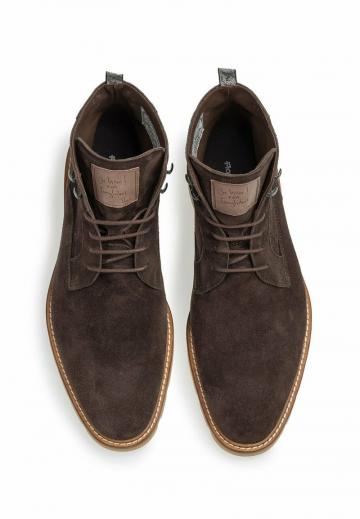 Ботинки на шнуровке