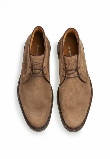 Ботинки на шнуровке