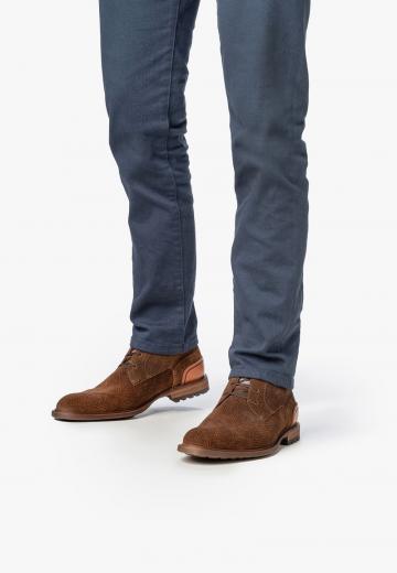 Ботинки на шнуровке