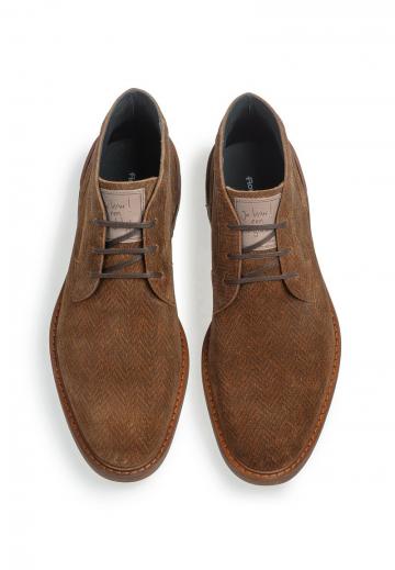 Ботинки на шнуровке