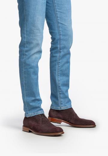 Ботинки на шнуровке