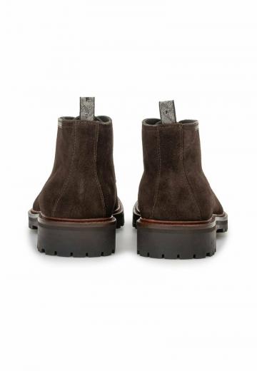 Ботинки на шнуровке