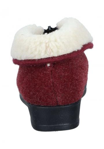 Сапожки на танкетке