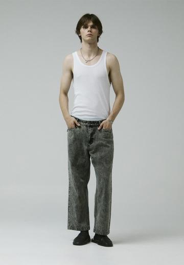 Прямые джинсы