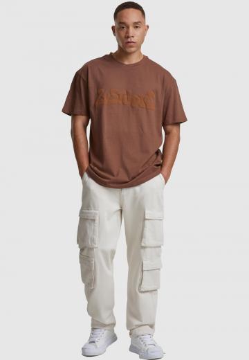 Брюки с накладными карманами