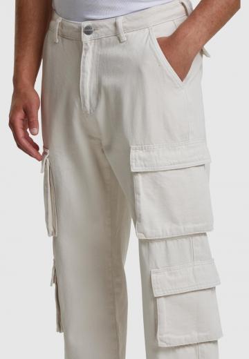 Брюки с накладными карманами