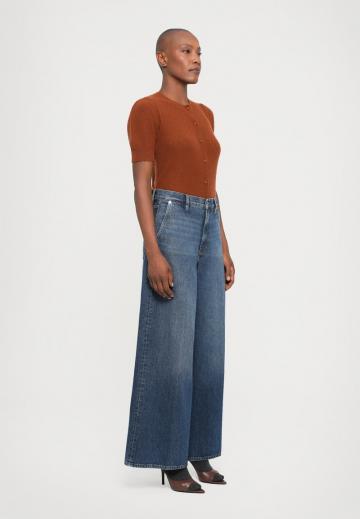 Джинсы бойфренда