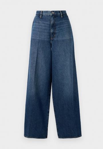 Джинсы бойфренда