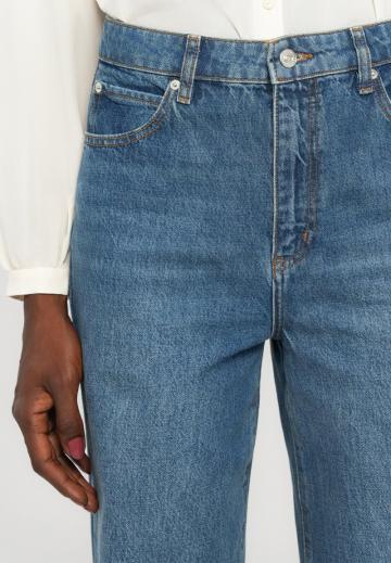 Прямые джинсы