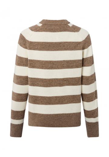 Пуловер в полоску