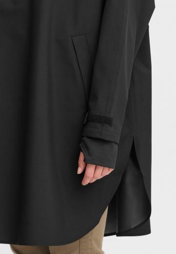 Короткое пальто