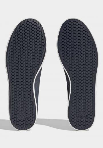 Походные кроссовки