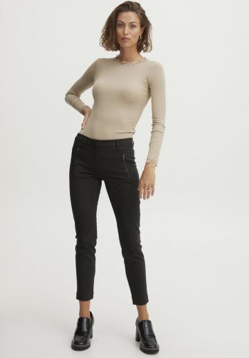 Узкие брюки