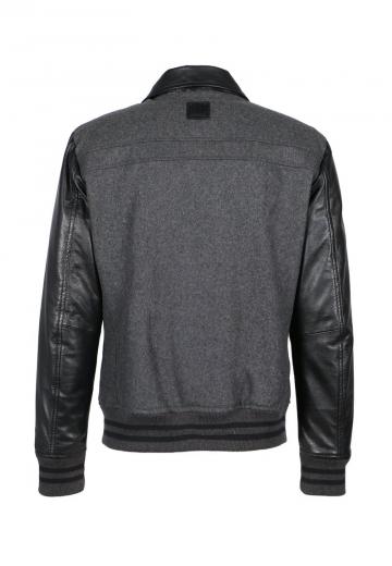 Куртка бомбер