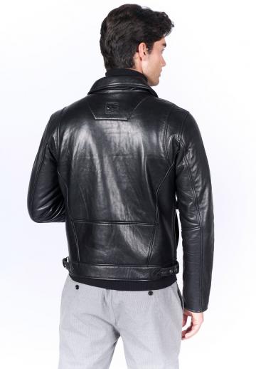 Кожаная куртка