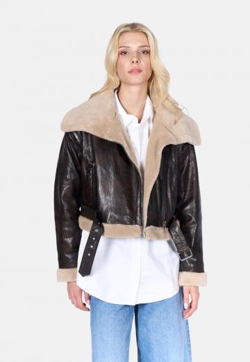 Короткая куртка