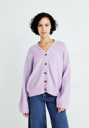 Вязаная кофта