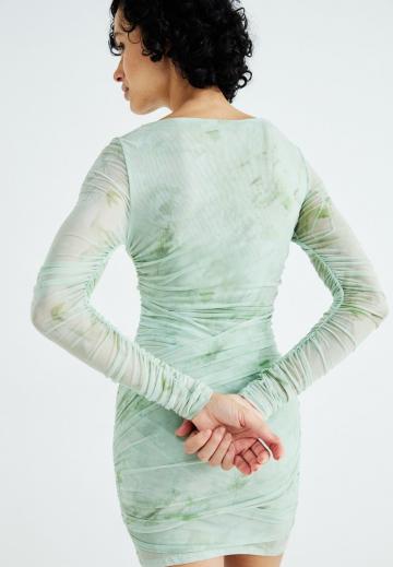 Платье футляр