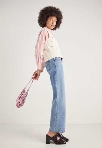 Пуловер без рукавов