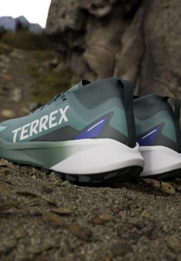 Беговые кроссовки