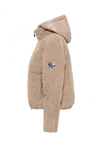 Зимняя куртка