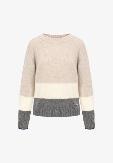 Пуловер в полоску