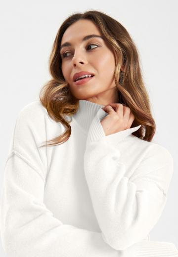 Вязаное платье