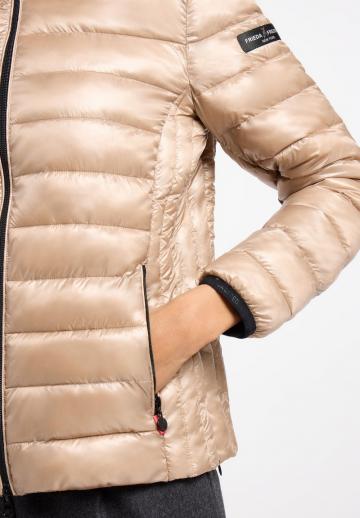 Зимняя куртка