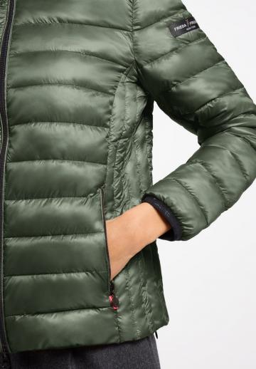 Зимняя куртка