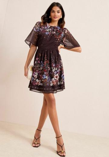 Короткое платье